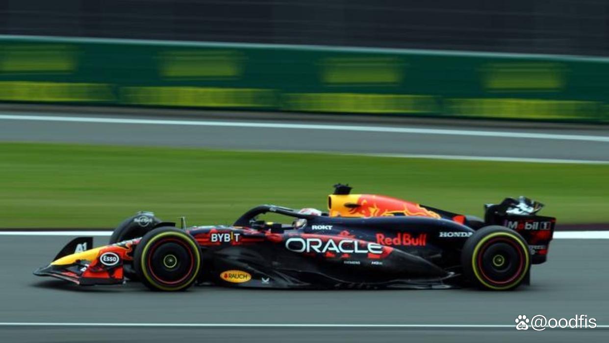 迈凯伦完胜威廉姆斯,维斯塔潘惊艳四座 迈凯伦完胜威廉姆斯,维斯塔潘惊艳四座