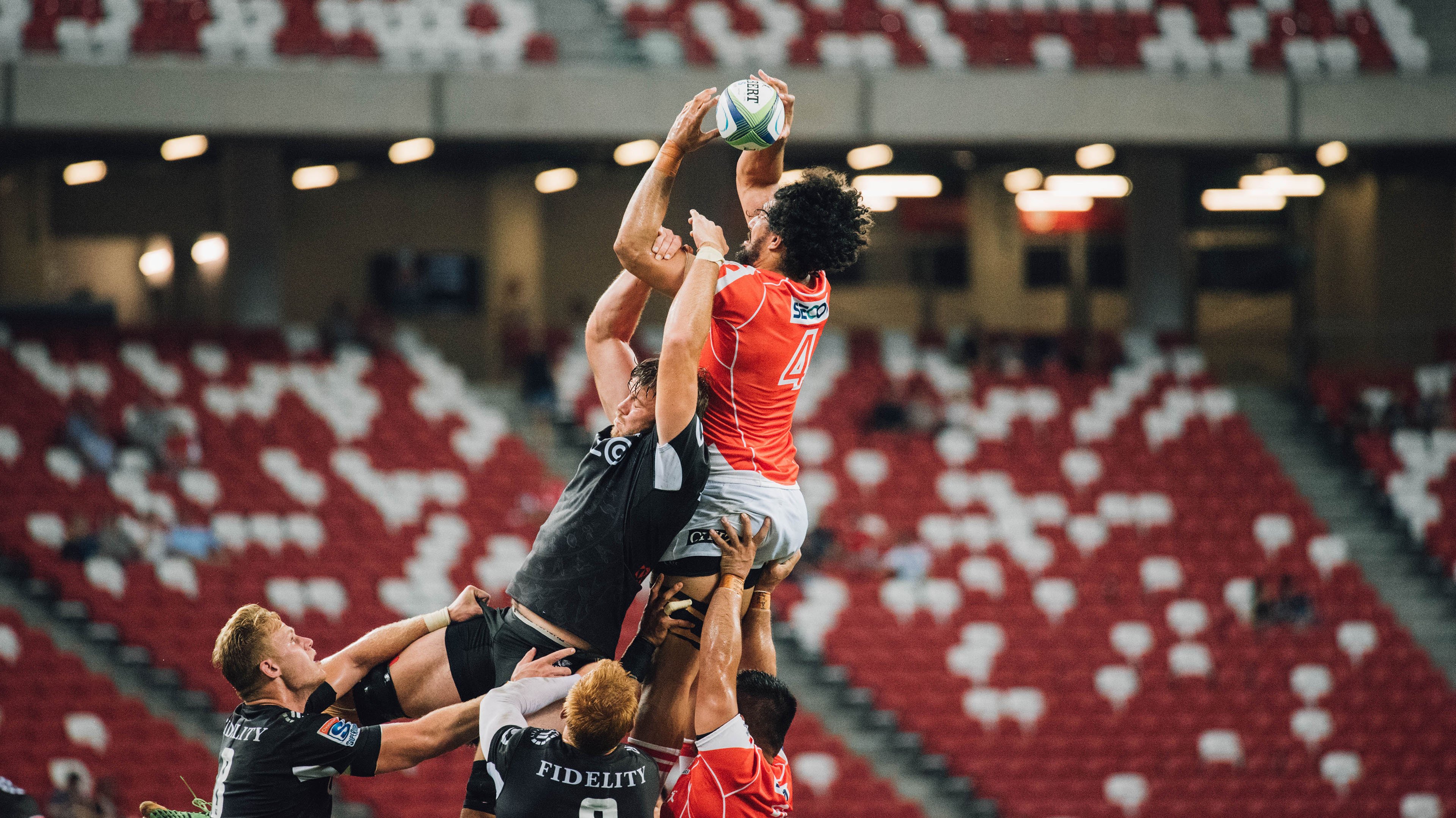 赛道上的双重奏，威廉姆斯逆袭轻取迈凯伦，阿隆索再破历史纪录